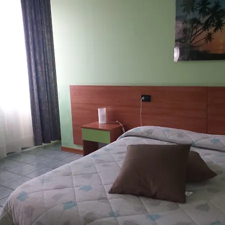 Otel Stazione Paratico